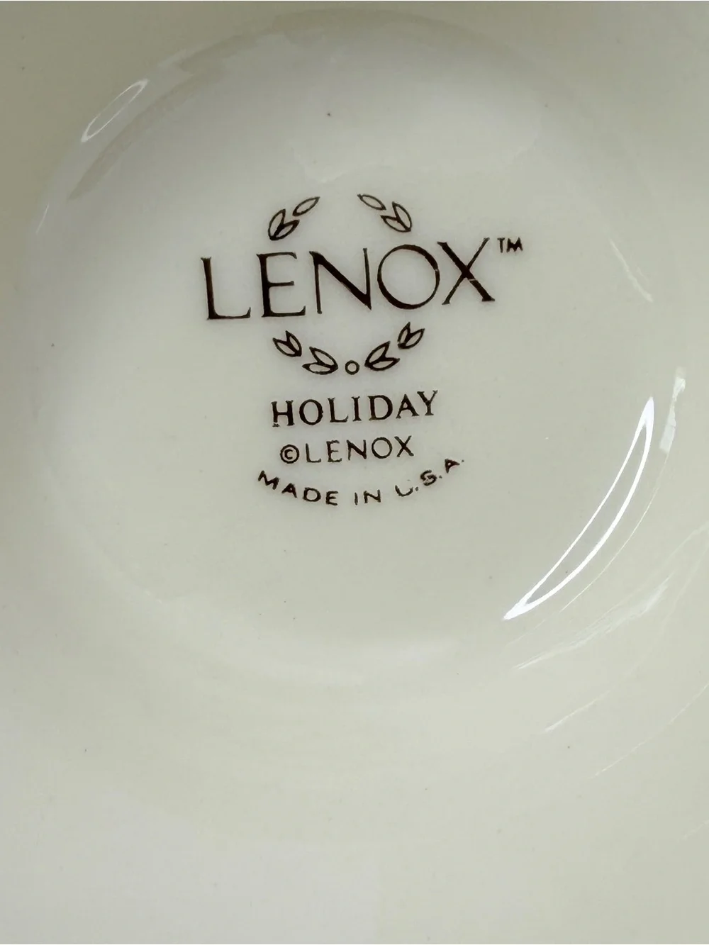 LENOX Christmas Holiday Holly Berries Pierced Porcelain Vase 7in